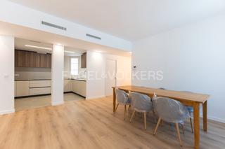 Location Appartement  Gran vía de las germanías. Reforma a estrenar en ruzafa