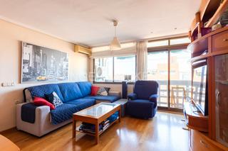 Apartament  Santa maria micaela. Luminoso duplex con balcon
