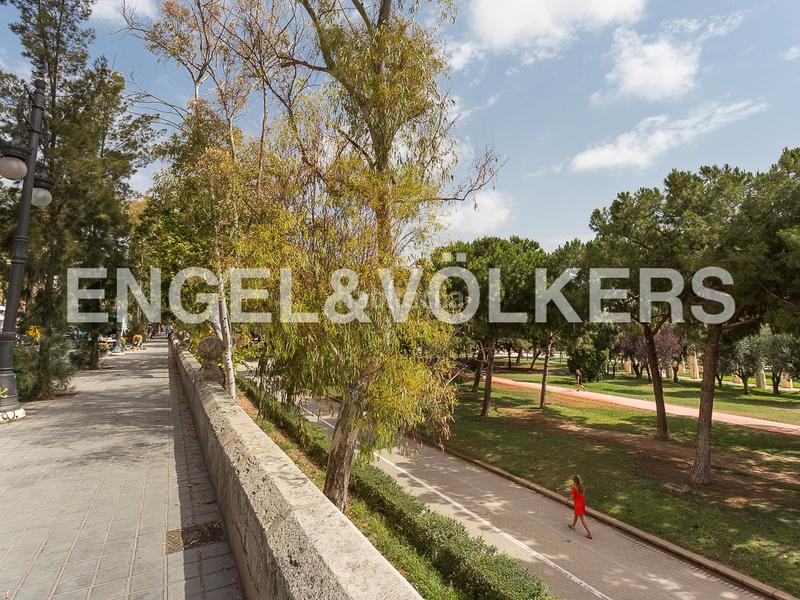 Foto 2d7b99f1-6856-47e8-84fd-360b7928f6b5. Apartament amb calefacció a Russafa Valencia