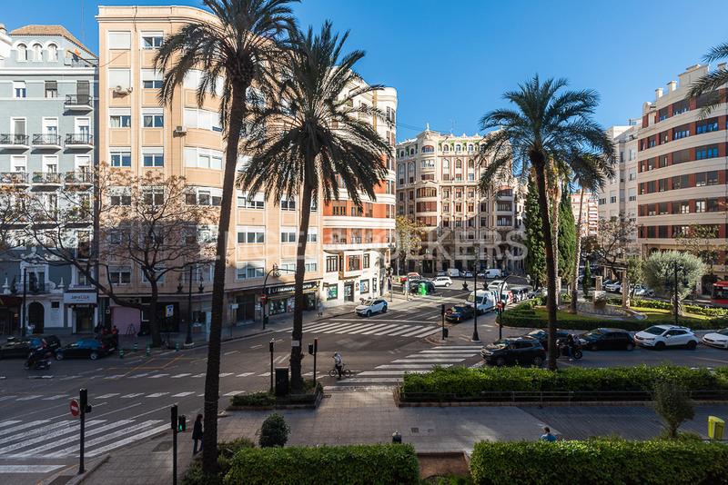 Foto 701db4dc-2b3f-4011-bbe4-4df5feac7cdc. Apartament amb calefacció a Russafa Valencia