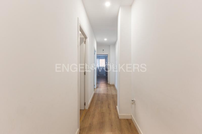 Foto 7e02f055-25ab-4fe9-88fc-c44ca8e54edf. Apartament amb calefacció a Russafa Valencia