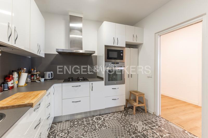 Foto ed12fcd5-42c2-467b-b96f-91ce2e38b318. Apartament amb calefacció a Russafa Valencia