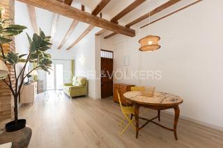Lloguer Apartament a Mont Olivet. Luminoso piso a estrenar para corta estancia
