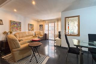 Lloguer Apartament  Carrer del peu de la creu. Piso de 3 habitaciones junto al mercado central