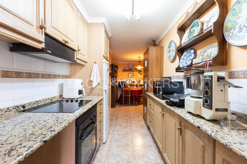 Foto 251633c8-f559-47c0-8c10-f9598a11cced. Apartamento espaciosa propiedad con terraza y dos entradas independientes en blasco ibáñez en Valencia