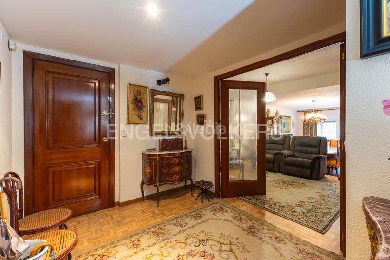 Foto 28715471-228a-4ea1-a363-97a1529691f0. Apartamento espaciosa propiedad con terraza y dos entradas independientes en blasco ibáñez en Valencia