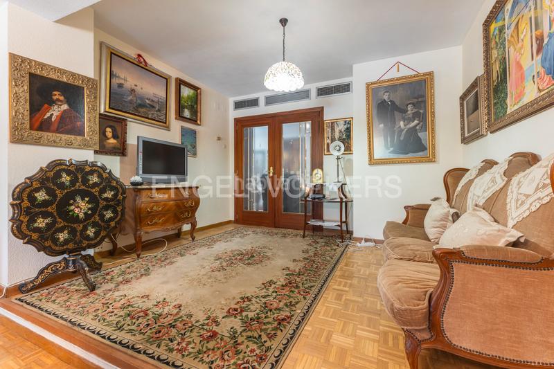 Foto 45535137-600b-4629-afd9-2130253d434a. Apartamento espaciosa propiedad con terraza y dos entradas independientes en blasco ibáñez en Valencia