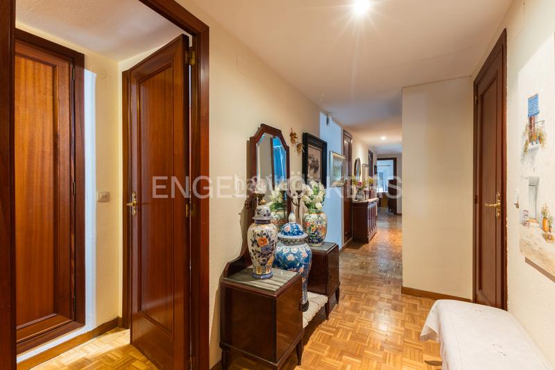 Foto 6818c5da-1d39-436a-ab07-797cabf244b2. Apartamento espaciosa propiedad con terraza y dos entradas independientes en blasco ibáñez en Valencia