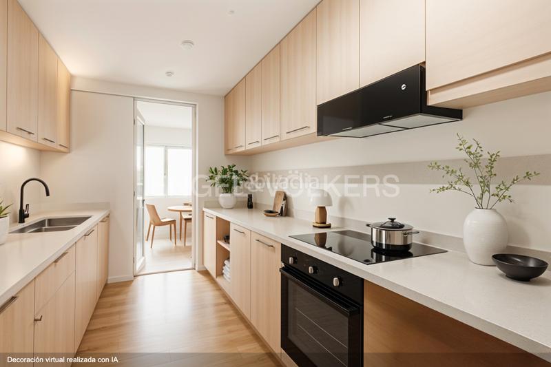 Foto 79f3d27c-63b0-4ba7-b187-368fa0435705. Apartamento espaciosa propiedad con terraza y dos entradas independientes en blasco ibáñez en Valencia