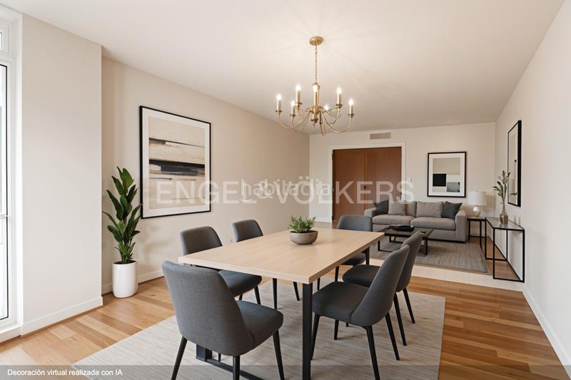Foto 826bf0a9-0297-418b-a8d5-3d53abd82e84. Apartamento espaciosa propiedad con terraza y dos entradas independientes en blasco ibáñez en Valencia
