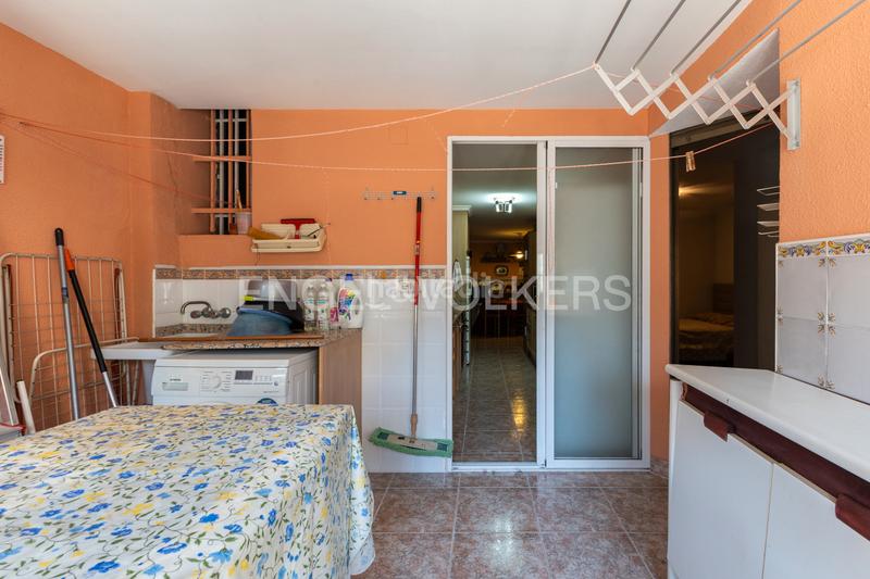 Foto 86010631-7214-44ef-90e2-bbfd32eb7319. Apartamento espaciosa propiedad con terraza y dos entradas independientes en blasco ibáñez en Valencia