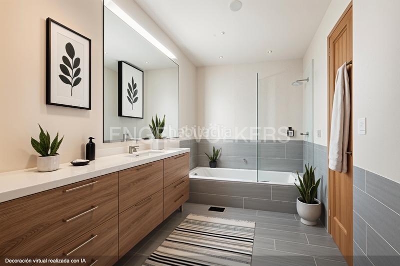 Foto c5c7bca0-a539-483f-b6a4-78381fb0292e. Apartamento espaciosa propiedad con terraza y dos entradas independientes en blasco ibáñez en Valencia