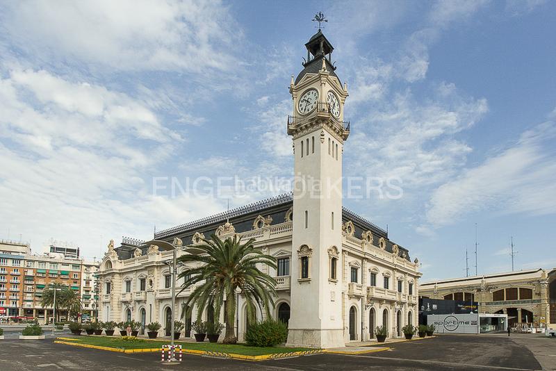 Foto a8abe93b-a6e0-493b-8996-bcb64a8679d1. Lloguer apartament amb calefacció aparcament a El Cabanyal-El Canyamelar Valencia