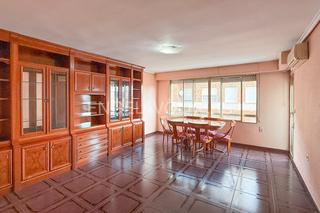 Lloguer Apartament a Doctor Palos - Alto Palancia. Amplio piso en sagunto