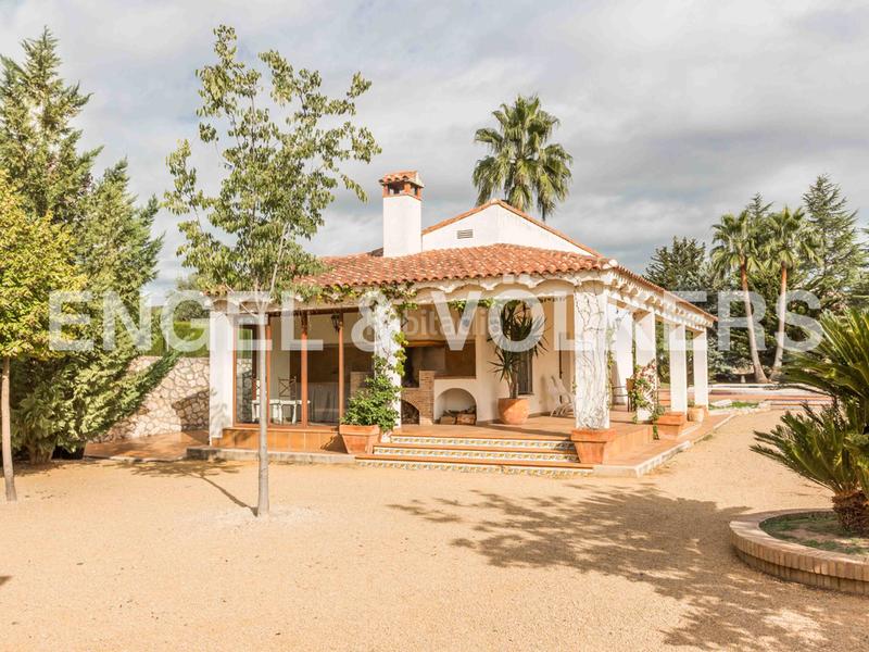 Foto 8cf28426-c734-48fd-b849-902fcf62a5e5. House with heating parking pool in El Pilar Ontinyent