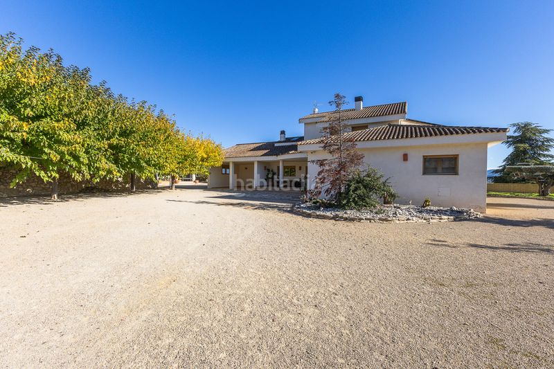 Foto ec8cfd84-e3bf-4e3d-825e-7e7b08e65347. Casa amb calefacció aparcament piscina a El Pilar Ontinyent
