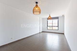 Lloguer Apartament a Moncófar Pueblo. Piso de 3 habitaciones para larga estancia en inmejorable zona d