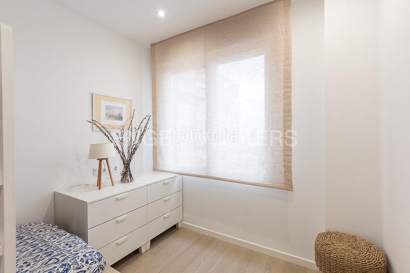 Foto 305d525a-64f8-4596-aa55-ad5b1d3b78ed. Alquiler apartamento piso a estrenar con terraza con vista al mar en Valencia