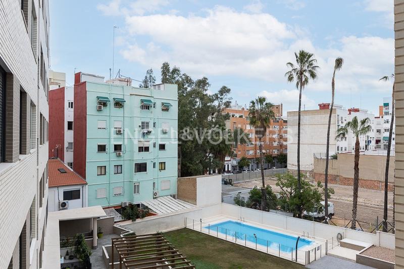 Foto 30d9a46b-e070-4c06-b5a8-13a4ae2a5ebb. Alquiler apartamento piso a estrenar con terraza con vista al mar en Valencia