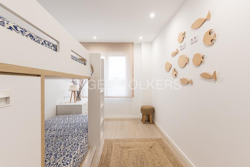 Foto 8eb40b2a-58bd-4c72-8887-1f59790a2c2c. Alquiler apartamento piso a estrenar con terraza con vista al mar en Valencia