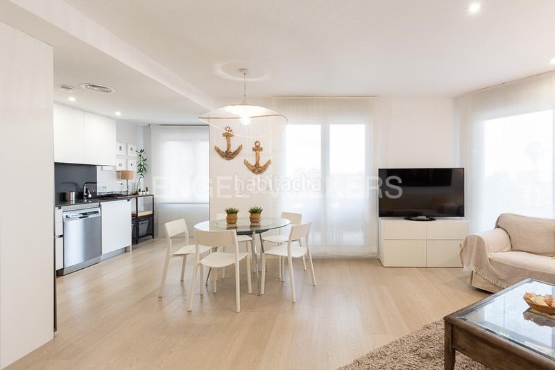 Foto 99aaec49-5e1a-4a36-a57f-9da1872a0a90. Alquiler apartamento piso a estrenar con terraza con vista al mar en Valencia