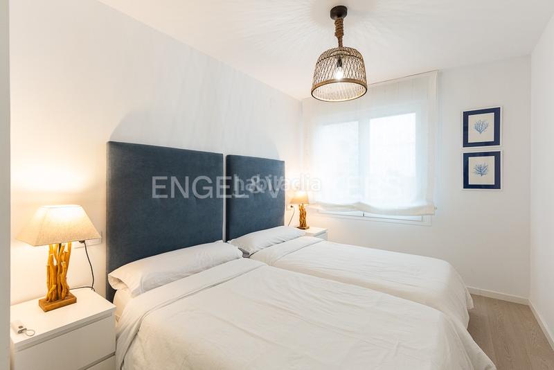Foto f39489be-874b-421e-80d4-f817e89ea5ea. Alquiler apartamento piso a estrenar con terraza con vista al mar en Valencia