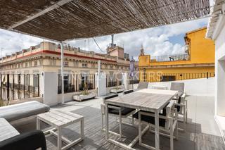 Lloguer Dúplex a La Seu. Espectacular ático con terraza en pleno centro de valencia