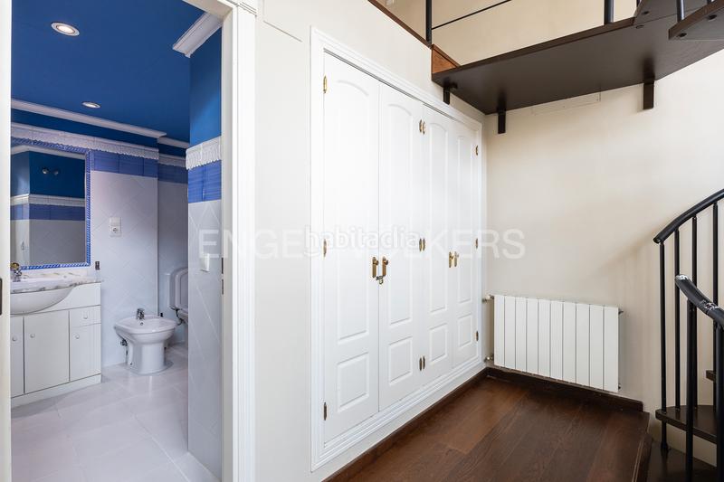 Foto 2d248388-8daa-4750-b92d-9874823aa97a. Location duplex avec chauffage dans La Seu Valencia