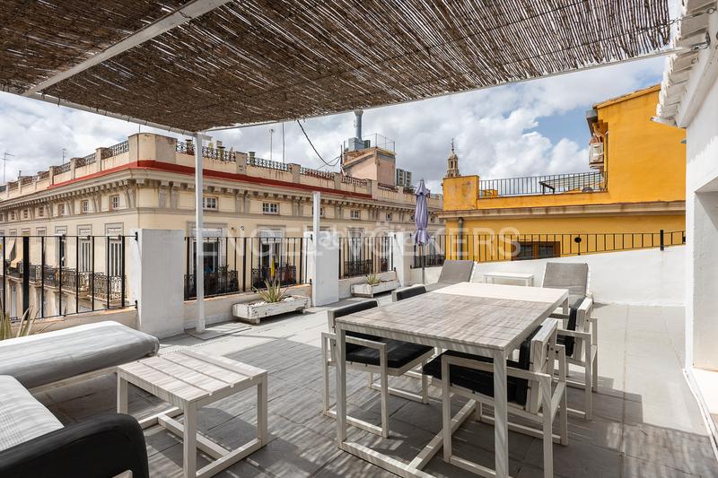 Foto a18c37b6-d253-4f19-9354-0ccc82ddf8e9. Miete zweistöckige wohnung mit heizung in La Seu Valencia