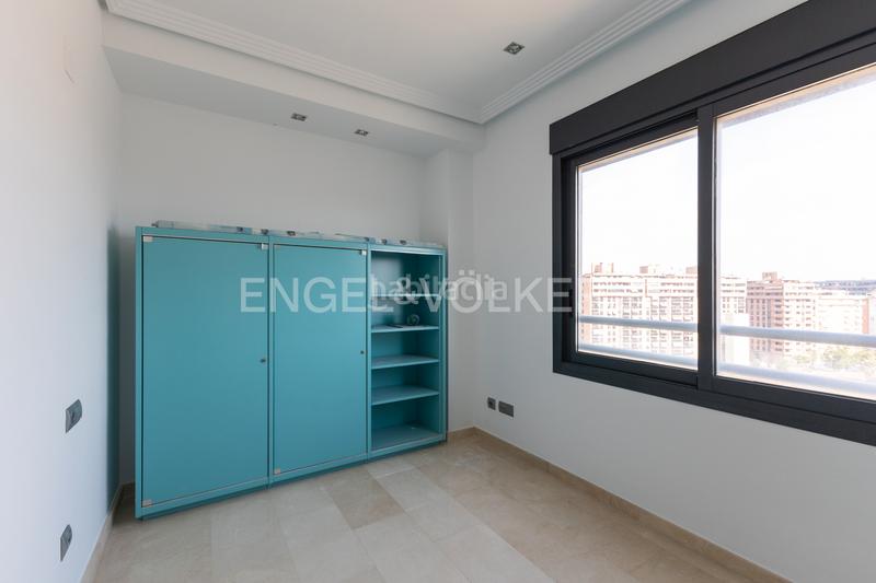 Foto 9dafa3e8-8630-4081-86c4-5e228596a0b9. Ático  con vistas al oceanográfic en Penya-Roja - Avda. Francia Valencia