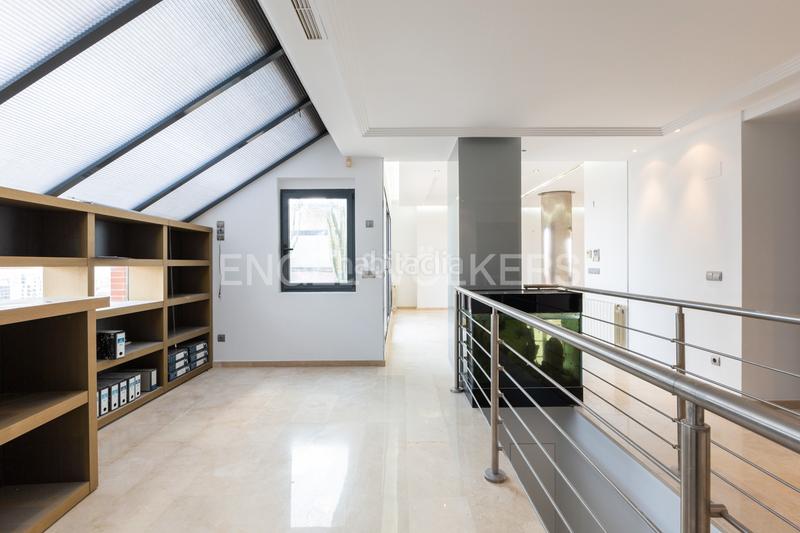 Foto e31794bf-2bd5-47c4-91ba-dd5dbe4a8331. Ático  con vistas al oceanográfic en Penya-Roja - Avda. Francia Valencia