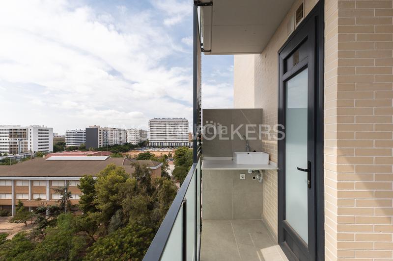 Foto 261b4949-5428-4460-9735-f230cd813f5b. Apartamento exclusiva propiedad exterior con luz natural excepcional en Valencia