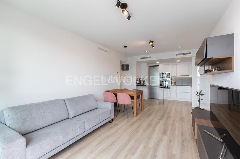 Foto f14612a4-b4e6-4a4c-8456-0fee042037c2. Apartamento exclusiva propiedad exterior con luz natural excepcional en Valencia