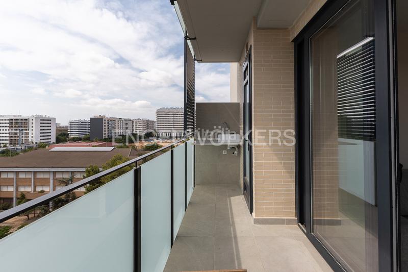 Foto f4eed305-4359-402b-81b1-e6d1799f6aaa. Apartamento exclusiva propiedad exterior con luz natural excepcional en Valencia