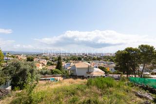 Terreny residencial a Playa Morros de Gos. Exclusiva parcela con vistas panorámicas al mar en la prestigios