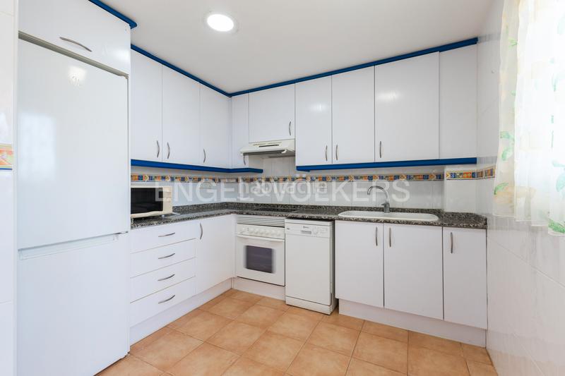 Foto 5227f6c2-275c-4a25-8901-e1edd5a0279f. Casa con riscaldamento parcheggio piscina in Oliva nova Oliva