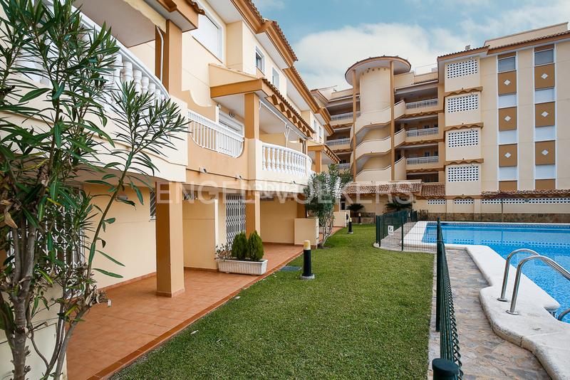 Foto 822e84f6-4d2a-404a-9930-80ec0299d8c8. Casa con riscaldamento parcheggio piscina in Oliva nova Oliva