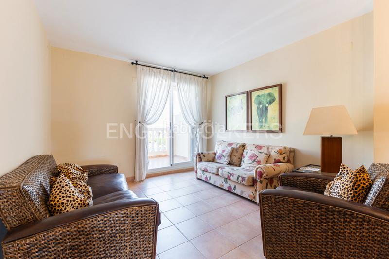 Foto f043e89b-49e6-4c1d-8087-a1b4e9bc5878. Casa con riscaldamento parcheggio piscina in Oliva nova Oliva