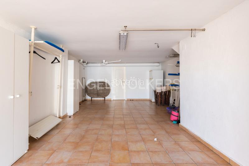 Foto f957d6ba-0e22-4c86-9b53-9d55a6950055. Casa con riscaldamento parcheggio piscina in Oliva nova Oliva