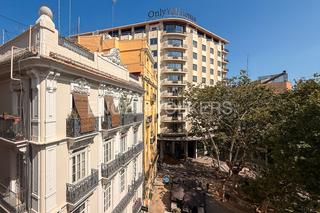Lloguer Estudi a Sant Francesc. Luminosa vivienda en el corazón de valencia