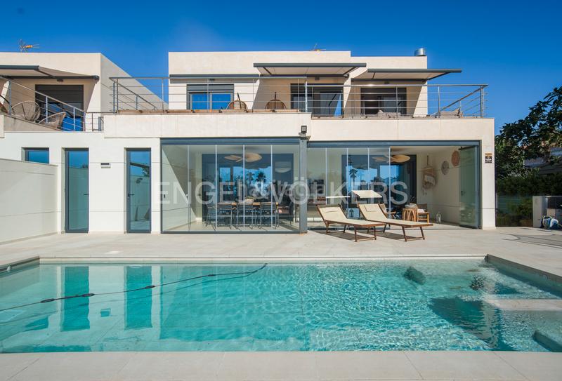 Foto 6377ce0a-a402-4bfe-a866-3032fe27c523. Casa privacidad, lujo y comodidad en El Grao Castellón de la Plana