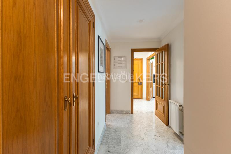 Foto 1b6a86b2-23c9-41fd-9b79-fa49ab1cb933. Apartamento preciosa vivienda en calle ciscar con terraza y plaza de garaje en Valencia