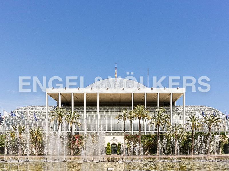 Foto 5cb445e4-9c86-4f7d-b32a-47e3646f5be4. Apartamento preciosa vivienda en calle ciscar con terraza y plaza de garaje en Valencia