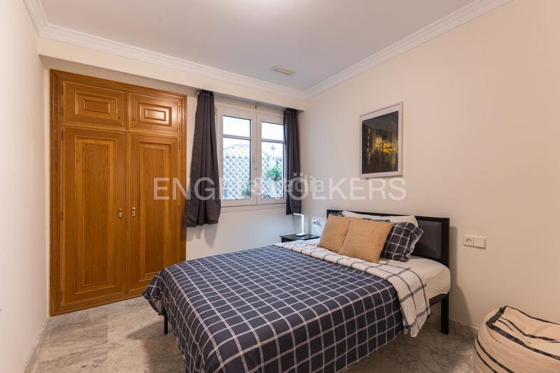 Foto 6e299be4-64fc-42bb-8a71-c3cb9f70b95d. Apartamento preciosa vivienda en calle ciscar con terraza y plaza de garaje en Valencia