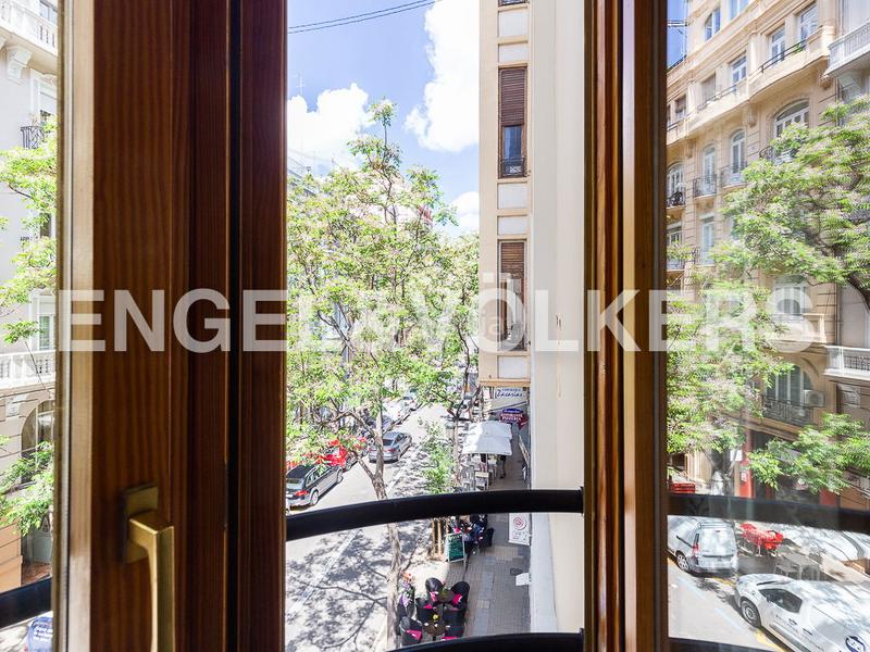 Foto 9d174d29-c12c-4a30-a3aa-f72c0f5fb2e4. Apartamento preciosa vivienda en calle ciscar con terraza y plaza de garaje en Valencia
