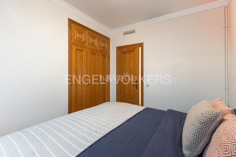 Foto dfa1ad6c-647d-4cd6-9919-f678c1a21812. Apartamento preciosa vivienda en calle ciscar con terraza y plaza de garaje en Valencia