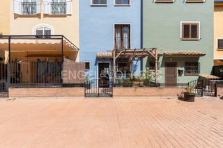 Casa en Port Saplaya. Magnífica casa con vistas en port saplaya