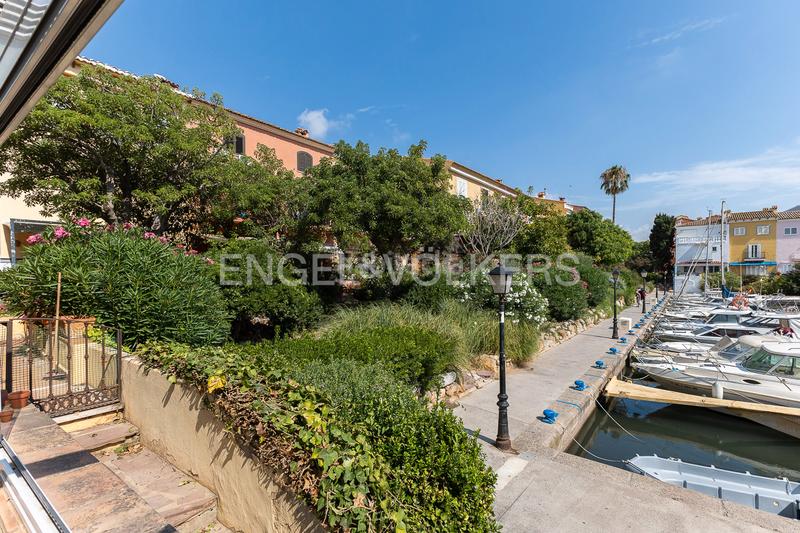 Foto ed460489-ee92-472a-b709-317978a7047b. Casa magnífica casa con vistas en Port Saplaya en Alboraya