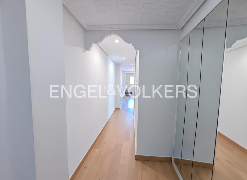 Foto 531be749-94ed-4bfb-97af-37fe897652f3. Apartament amb calefacció a El Grau Valencia