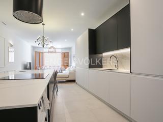 Alquiler Apartamento en El Mercat. Piso de lujo a estrenar en el centro